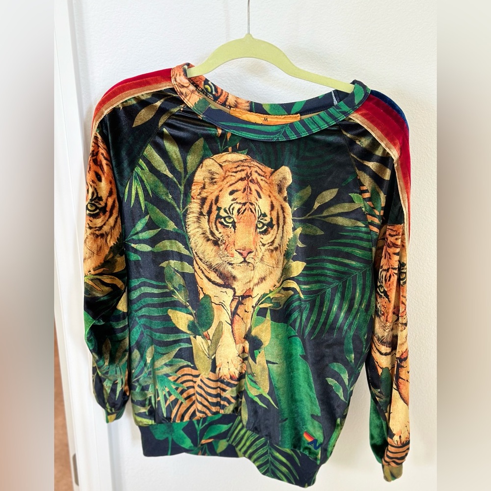 sweater Aviator. Jungle style